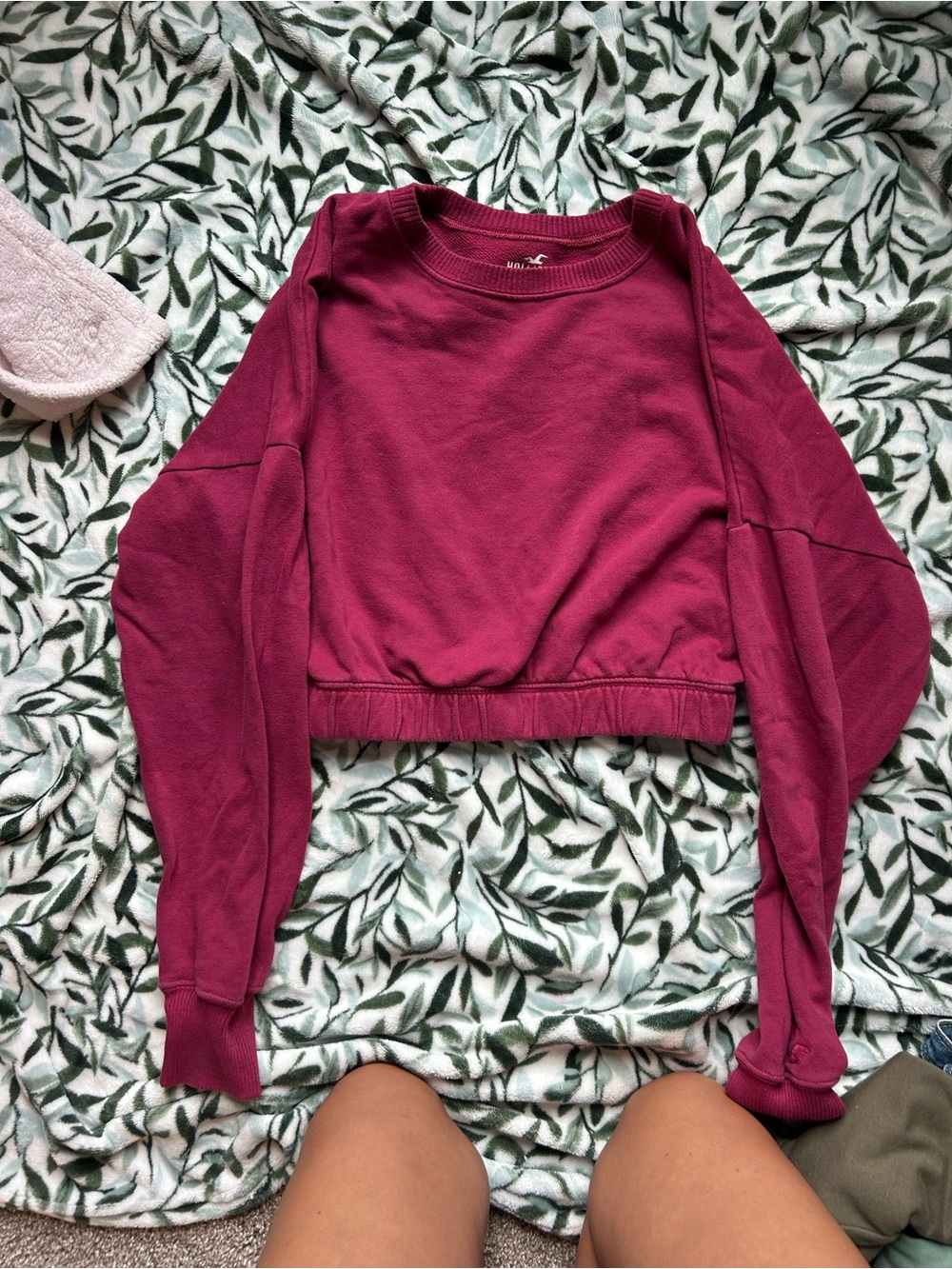 Hollister Berry-Magenta Cropped Sweatshirt